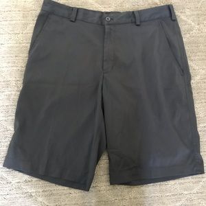 Men’s Black Nike Golf Shorts - 33